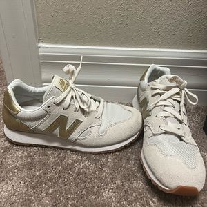 Women’s Jcrew New Balance 520 Shoes Size 7